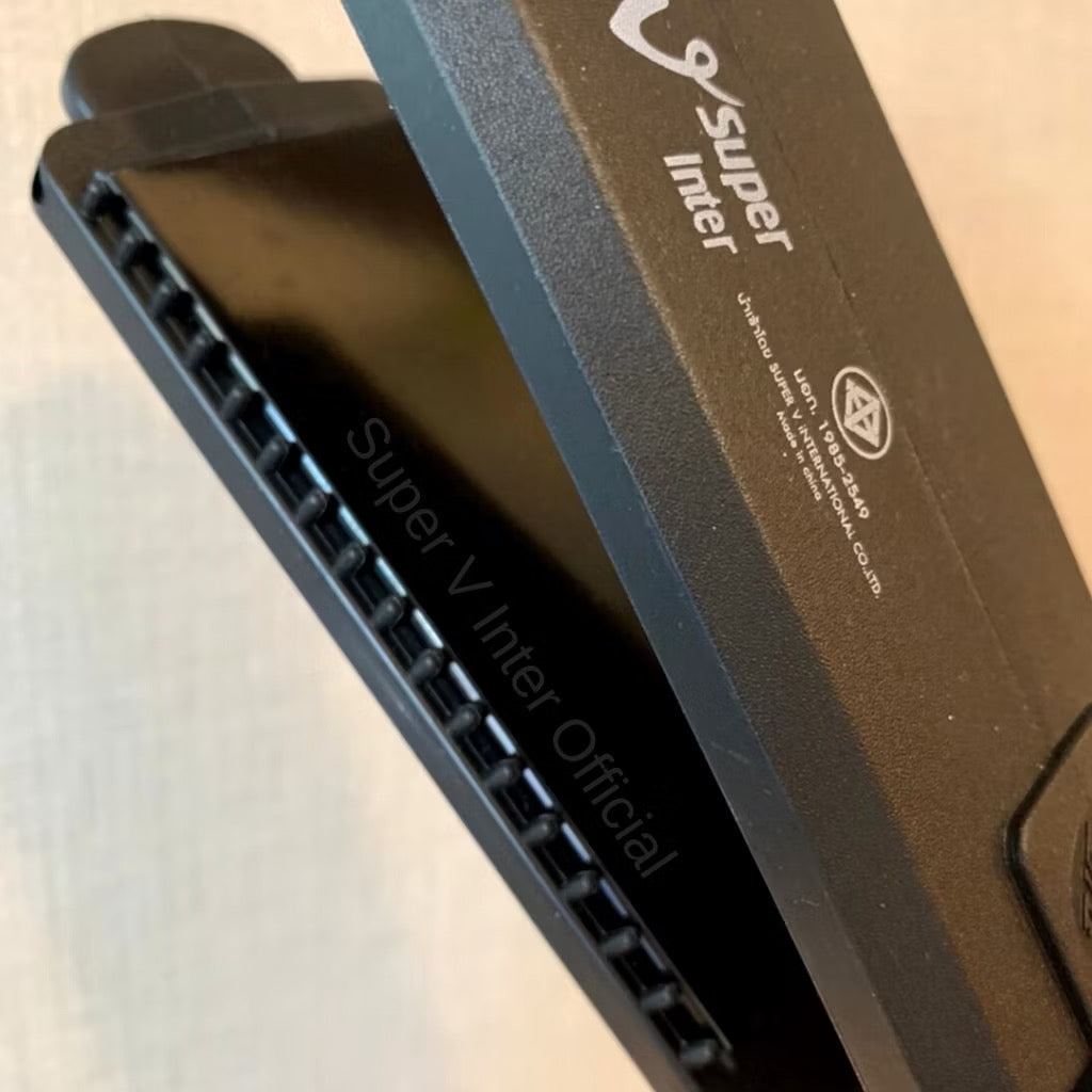 เครื่องหนีบผม Super V Inter รุ่น SU288 มีฟันหวี กว้าง 4cm ที่หนีบผมตรง เงาสวย อึดทน ไม่กินผม
