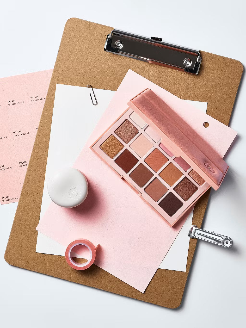 ⛔️ (Pre-Order)SUPERMOM l NAKED GLOW EYESHADOW PALETTE V.4 อายแชโดว์ 15 สี