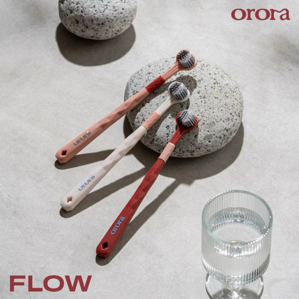 Orora แปรงสีฟัน ออโรร่า รุ่น Flow แปรงสีฟัน 3 หัว ขนนิ่ม Super soft เทคโนโลยี Dynamic Clean