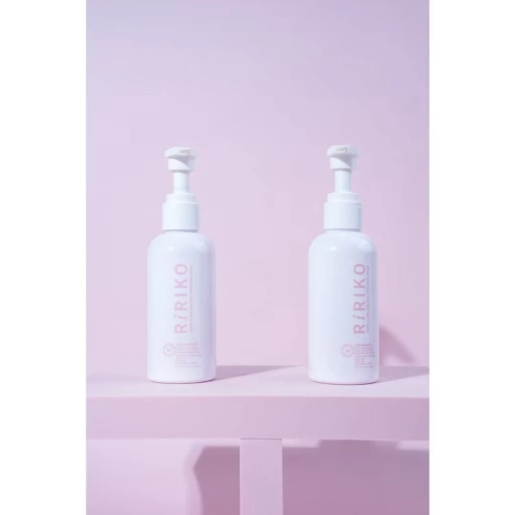 RIRIKO Gentle Balancing Feminine Wash ผลิตภัณฑ์ทำความสะอาดจุดซ่อนเร้นผู้หญิง 150ml.