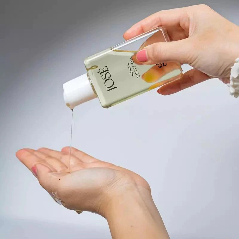 JOSE Premium Body Oil โจเซ่ พรีเมียม บอดี้ ออยล์ ฟื้นฟูผิวแตก ลอก แห้งเสีย 150ml.